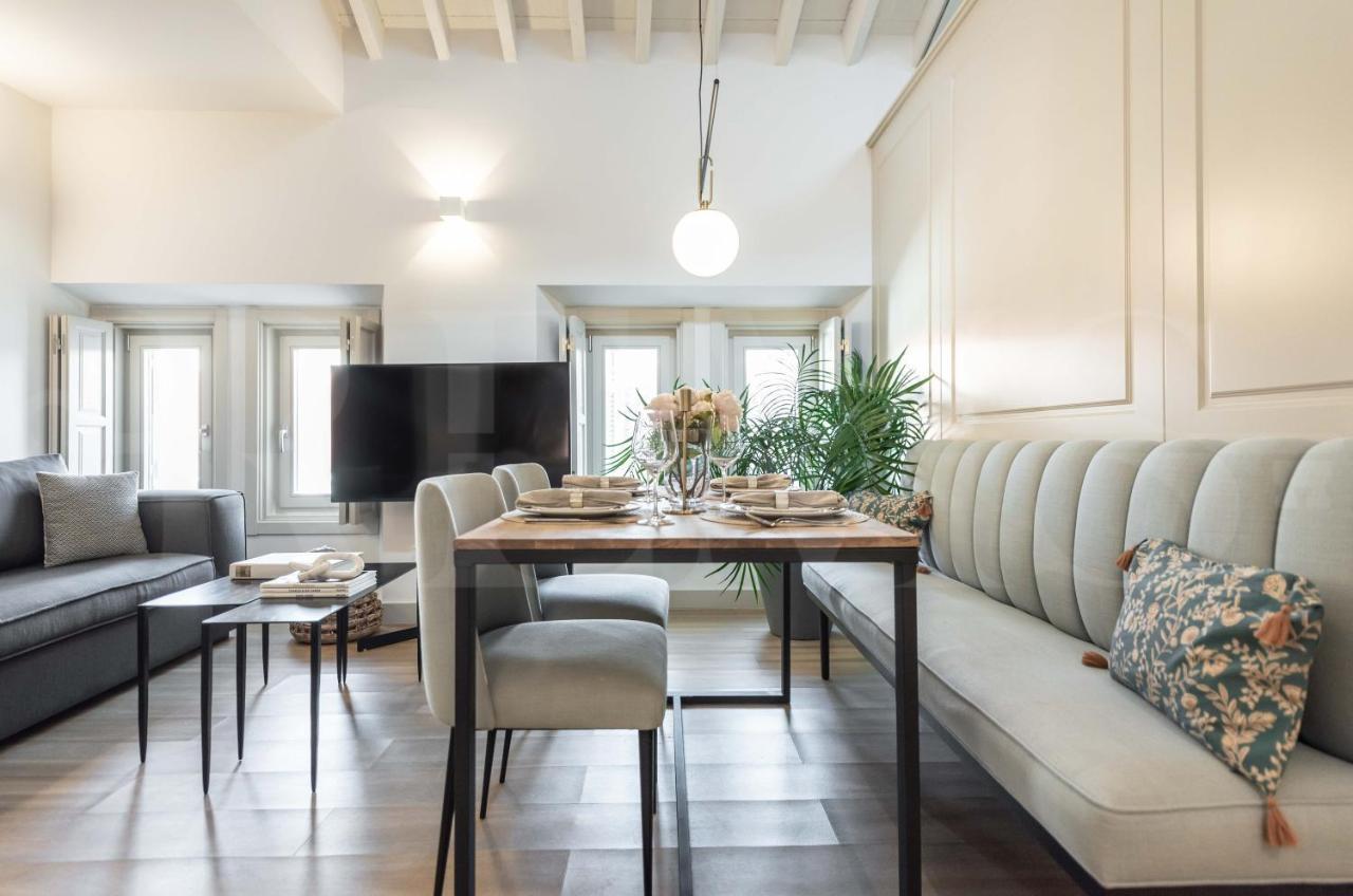 Penthouse Suite With Rooftop In The Heart Of Malaga By Rems Buitenkant foto
